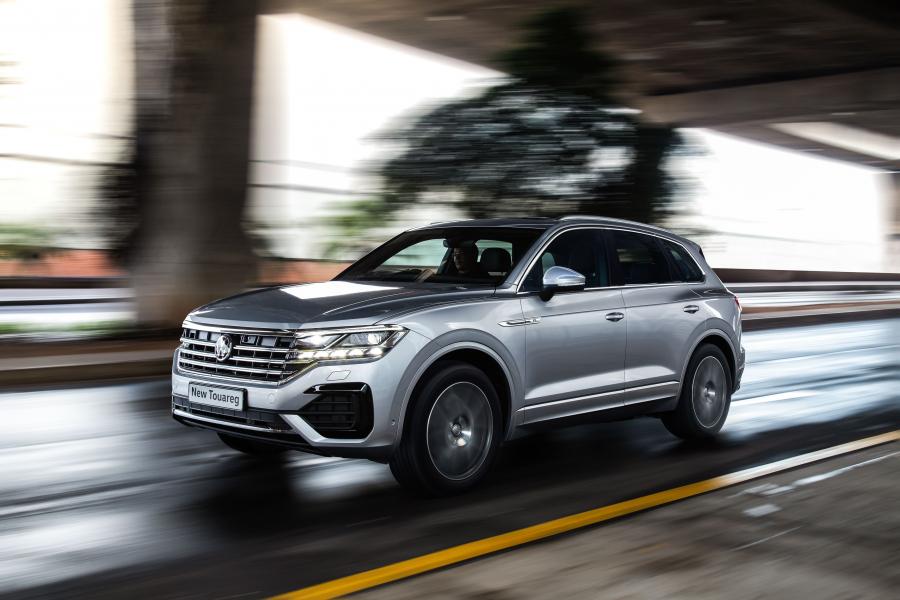  Volkswagen Touareg V6 TDI R-Line 2018 года  (ZA) (фото 13 из 32)